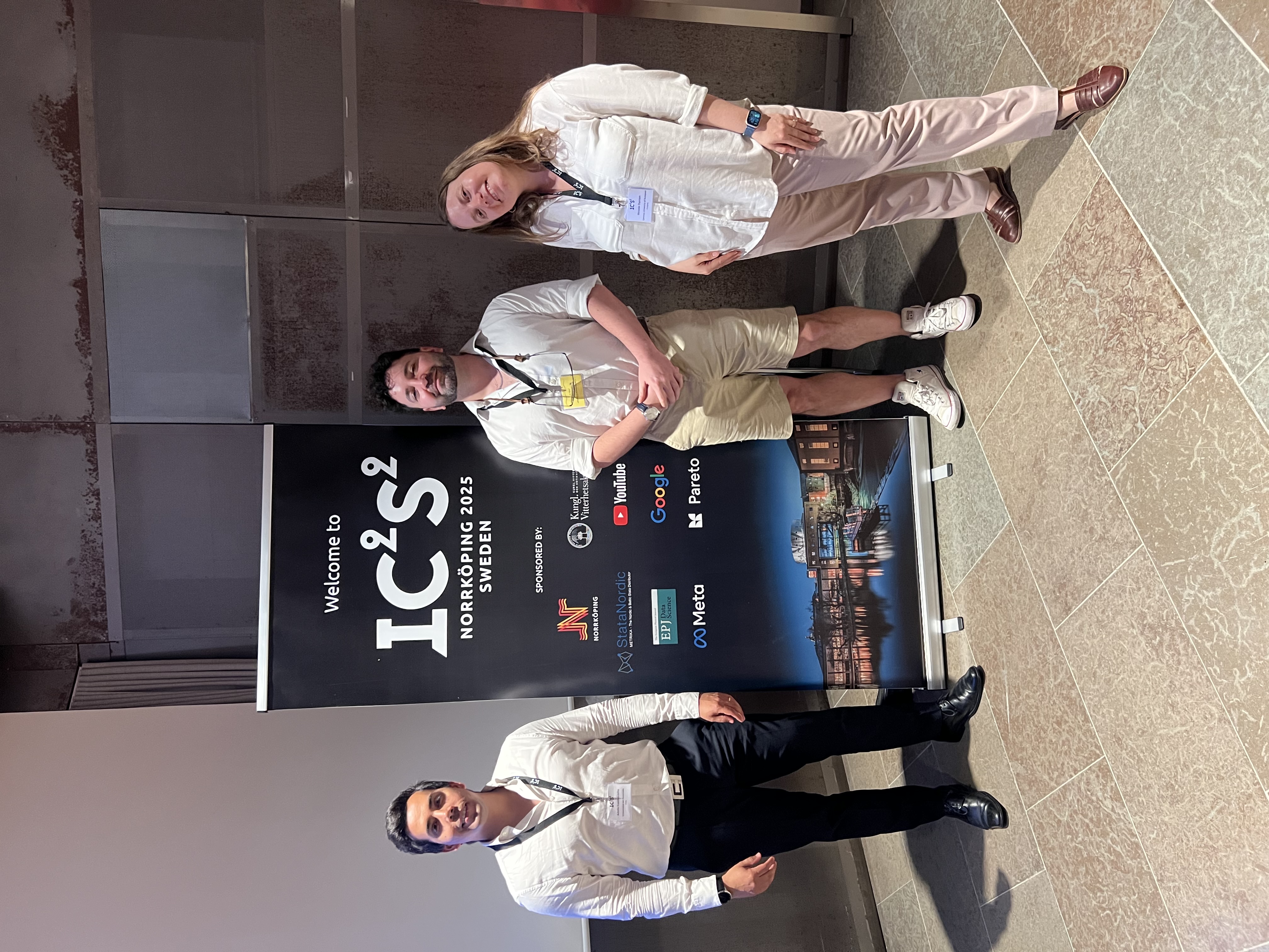 Conference photo at IC2S2 2025