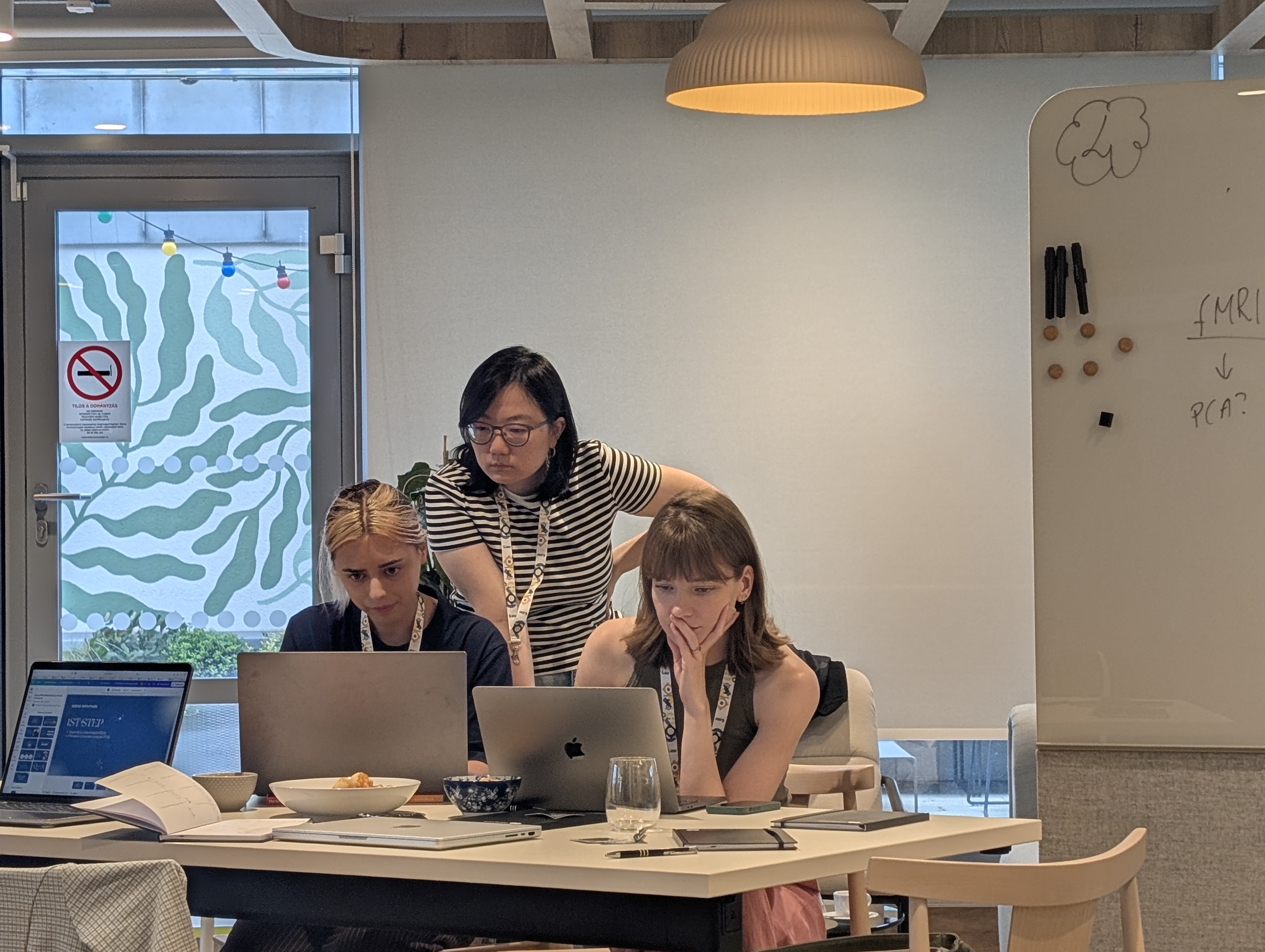 Mentoring moment at WiDS Budapest Datathon